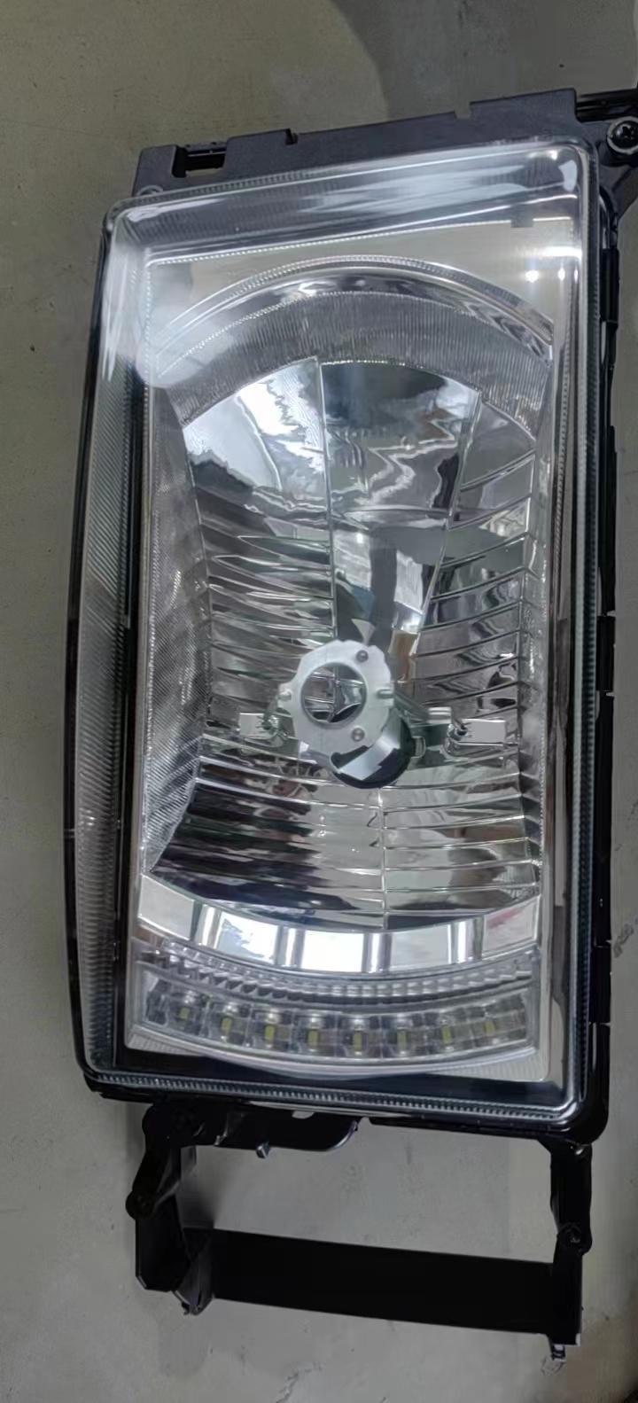  HEAD LAMP RH (LED) for SCANIA-114 SERIES 4 ( 1995-2004 )